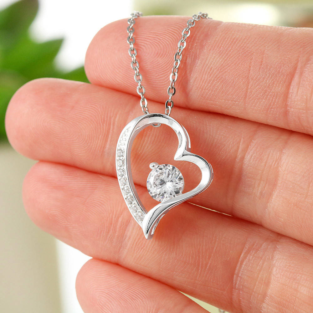 A la mujer que amo tanto | Collar de amor para siempre