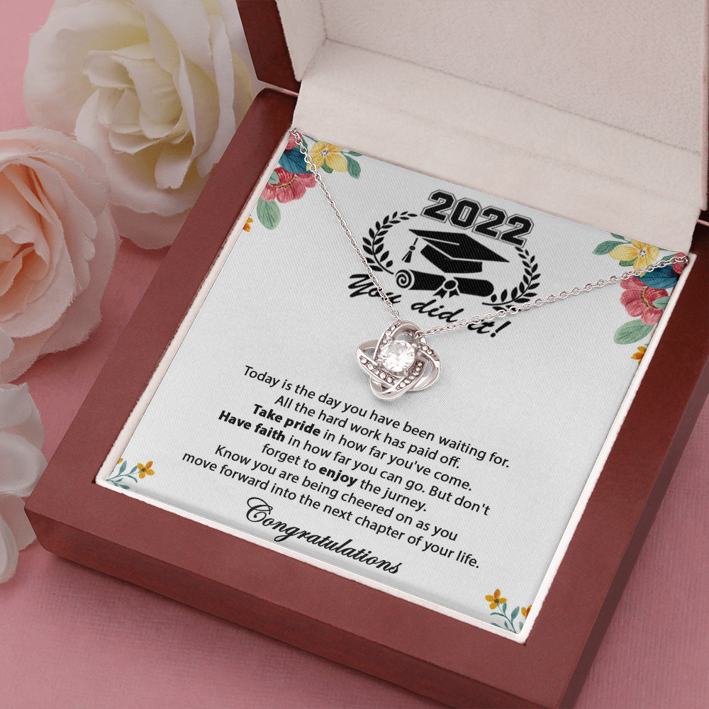 Graduation 2022 -  Love Knot Necklace